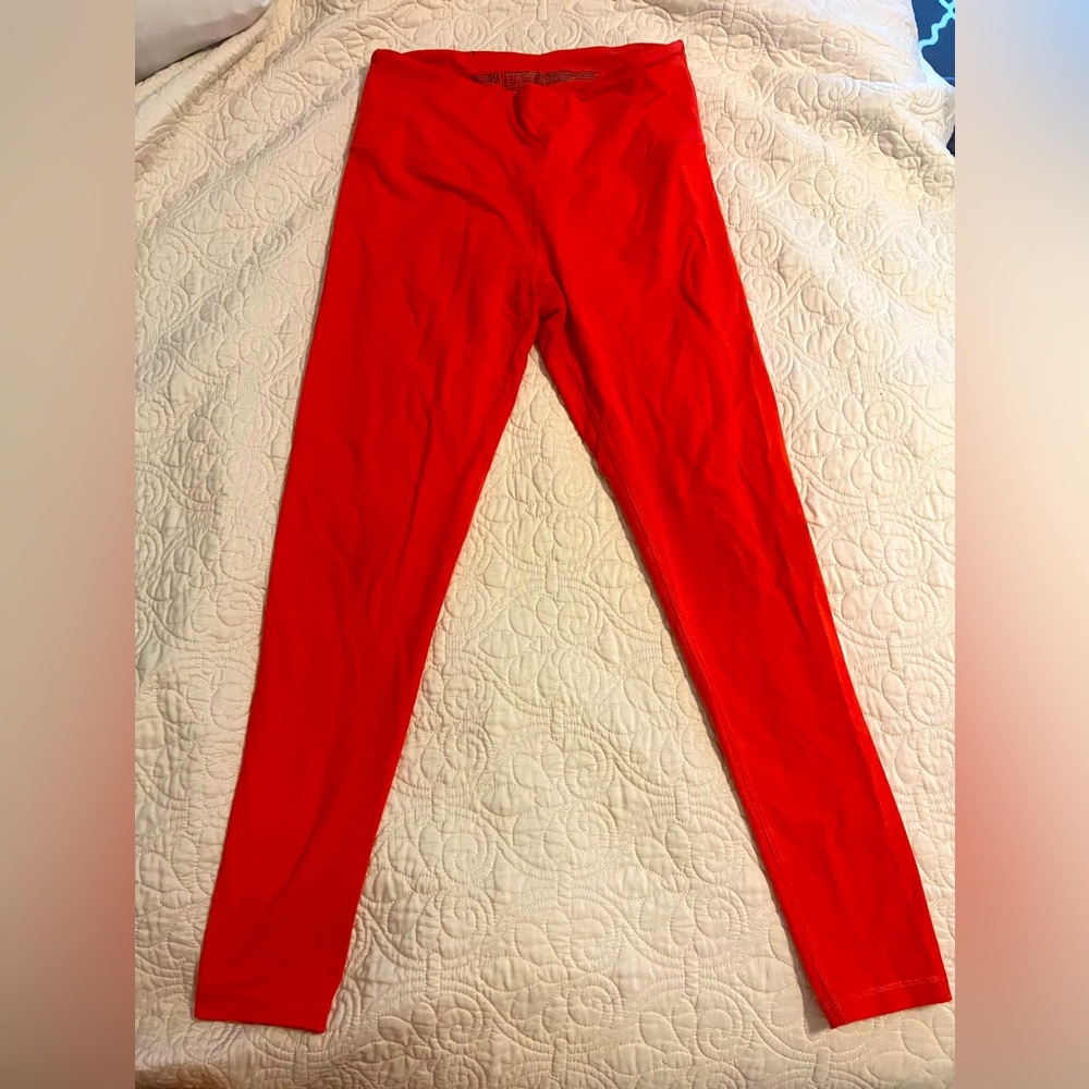 Victoria’s Secret Sport Knockout Tights - Orange Size M